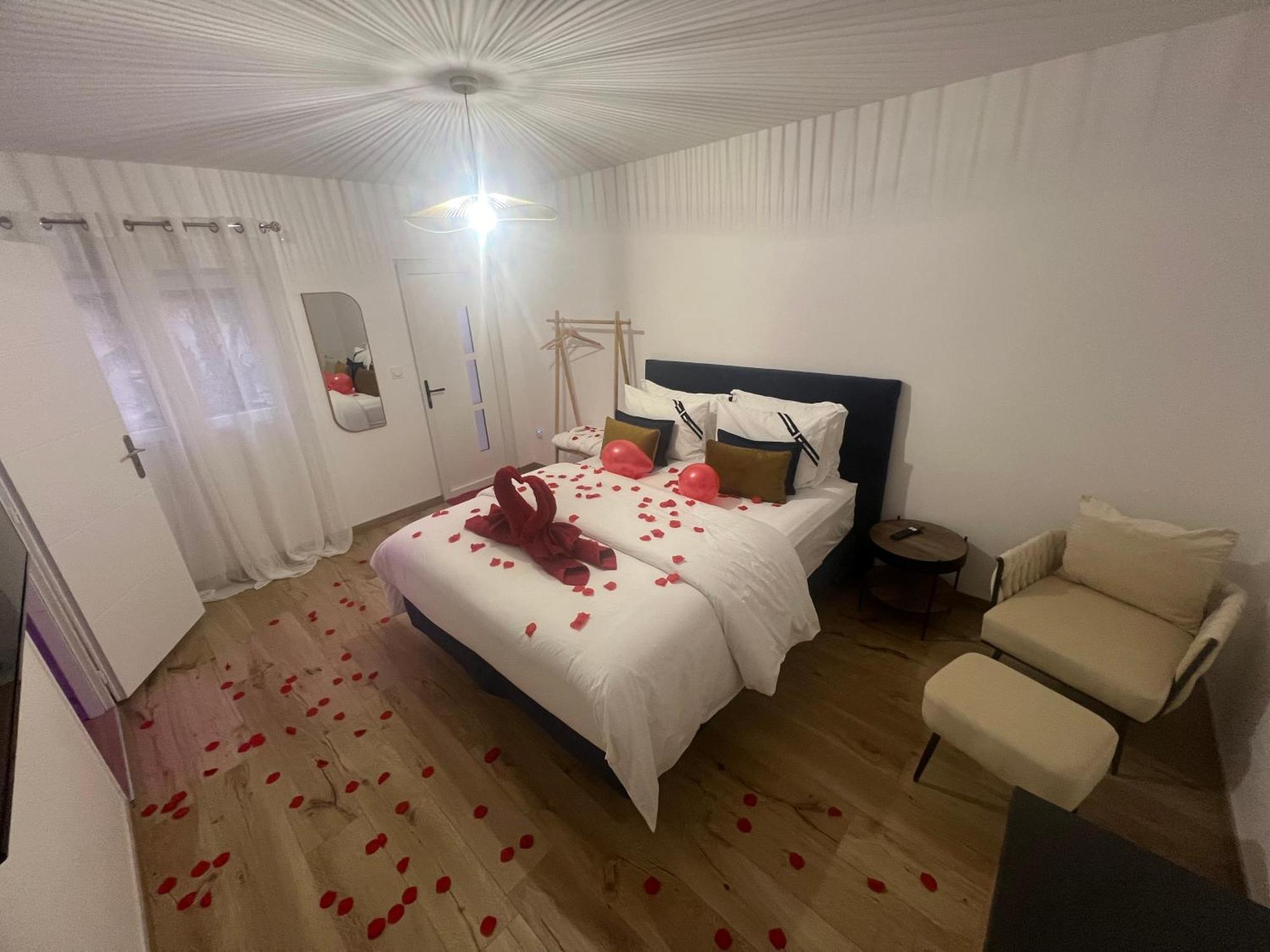 Evasion Spa 10 Saint-Lye Bagian luar foto
